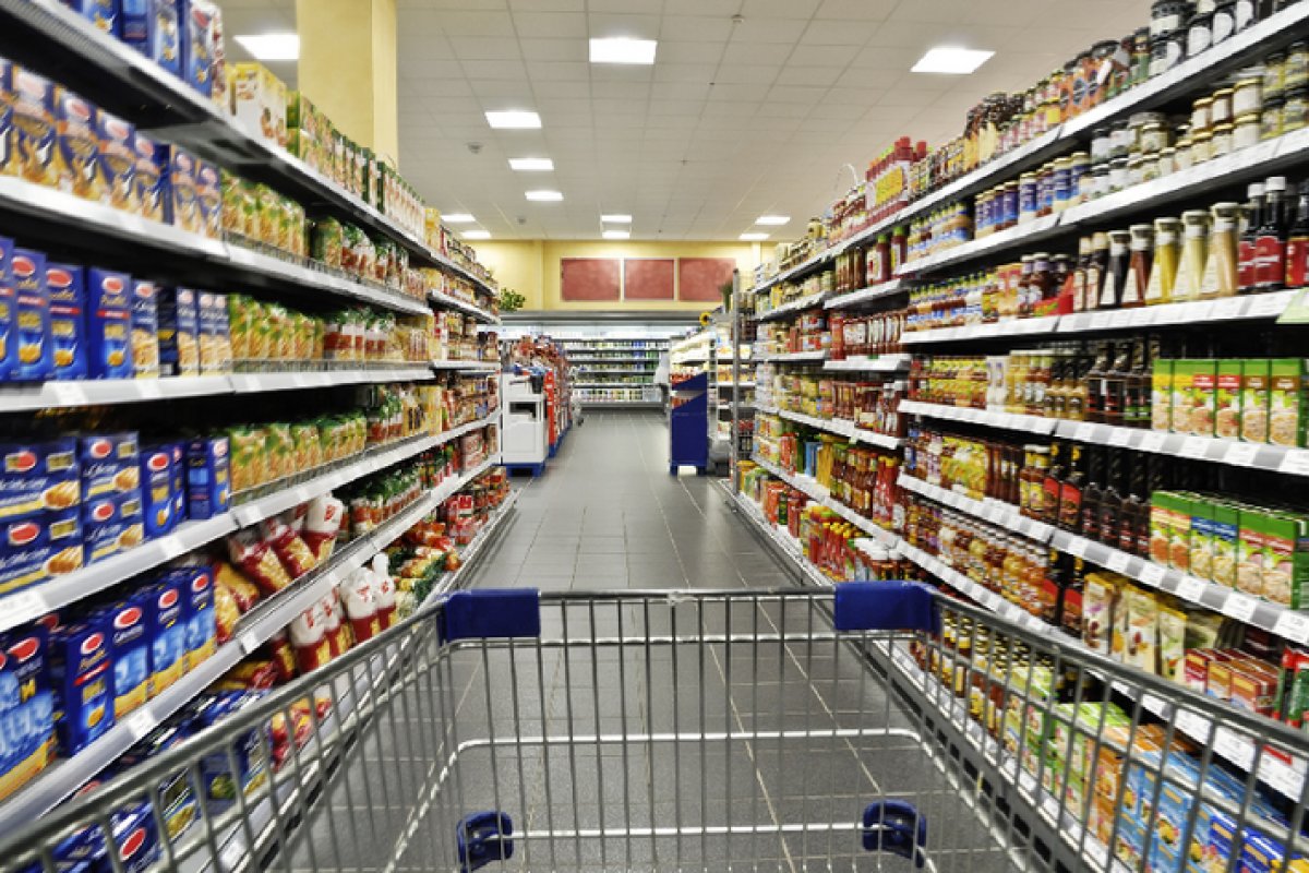 Alta da inflação: consumidor brasileiro compra menos e gasta mais 