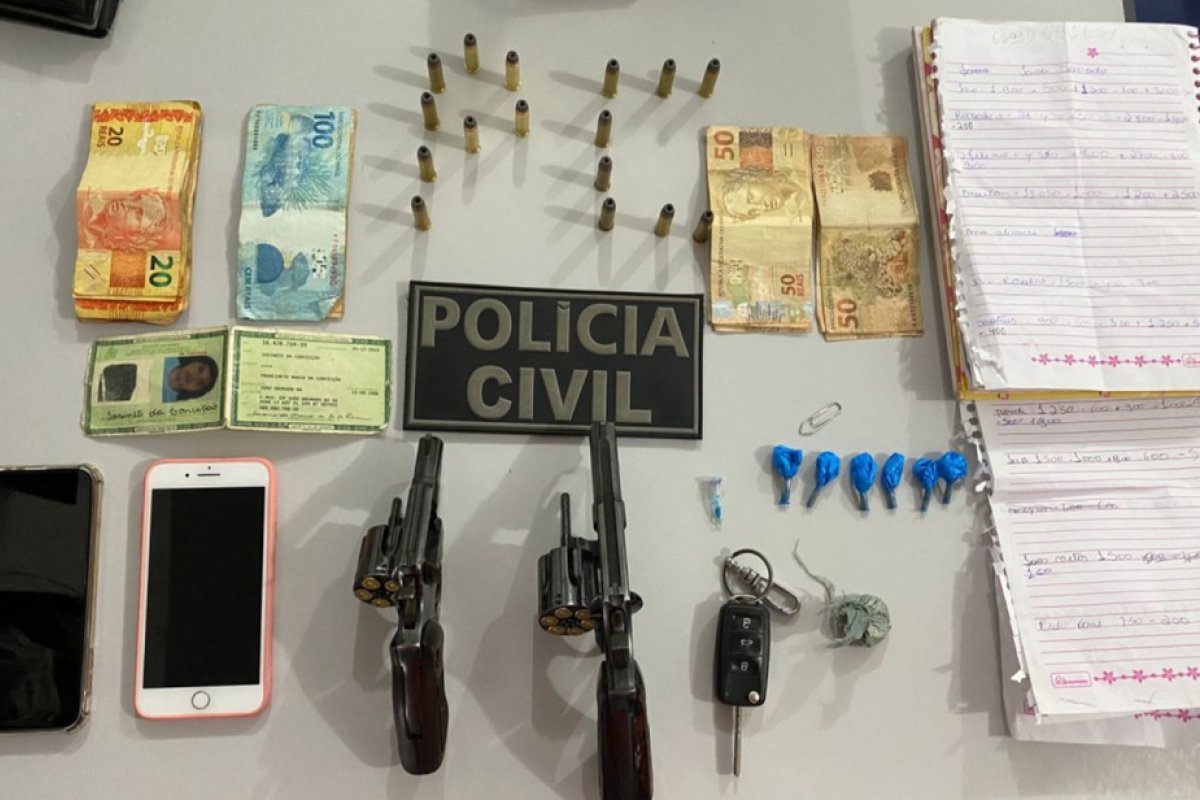 Casal é preso suspeito de fazer parte de organização criminosa que atua no tráfico de drogas