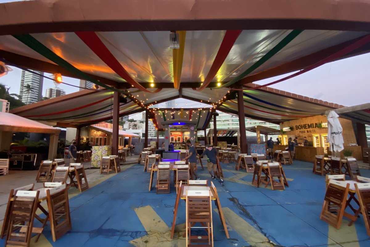 Pockets shows e gastronomia regional são as principais atrações na vila temática do Clube Espanhol