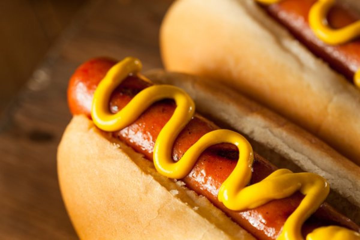 Consumo de cachorro quente pode custar 36 minutos de vida saudável, aponta estudo