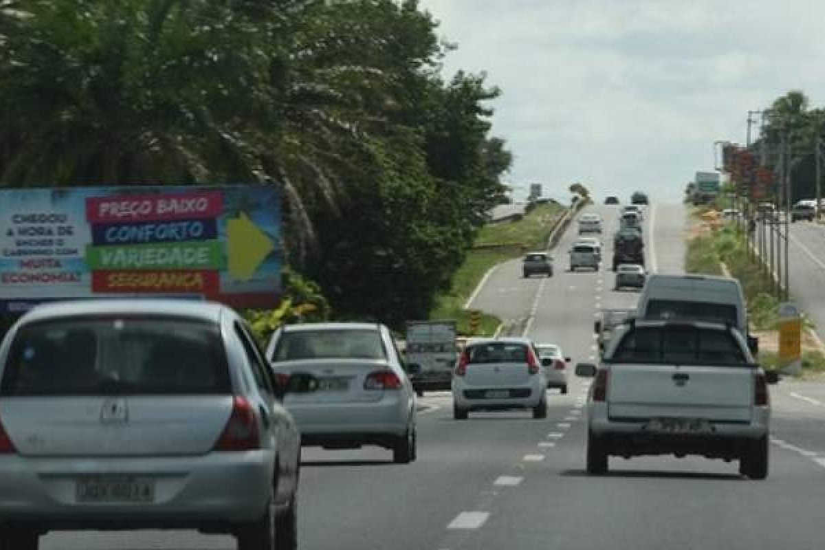 Governo solicita duplicação em mais 28 km da BA-099 até Porto Sauípe, na Bahia