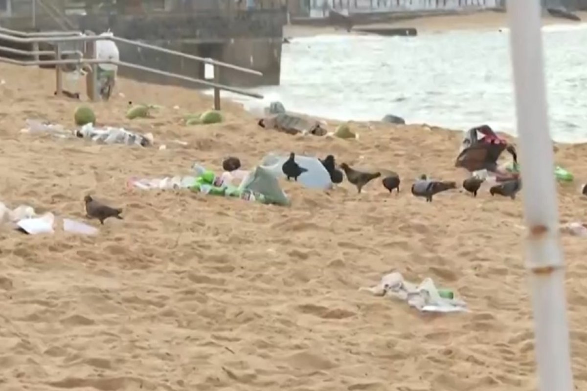 Limpurb: Cerca de 23 mil quilos de lixo são retirados diariamente das praias em Salvador