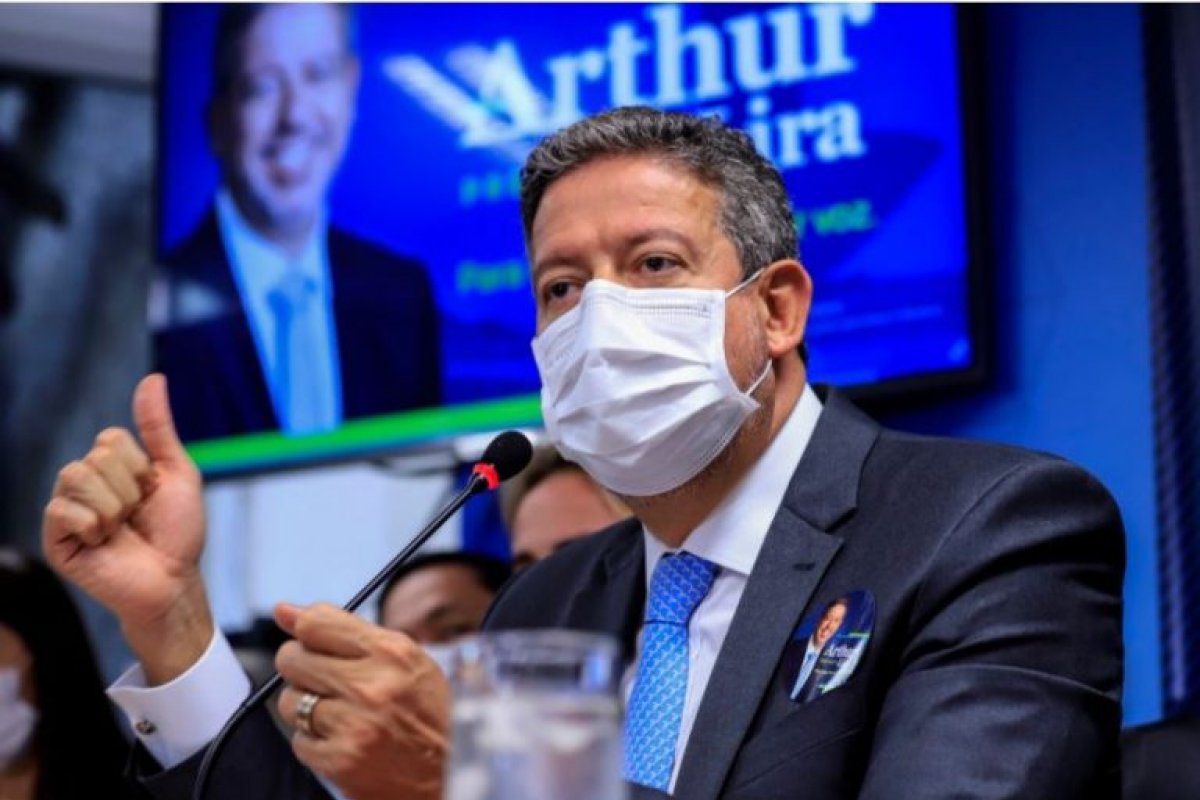 Arthur Lira diz que conversou que manifesto dos empresários será adiado