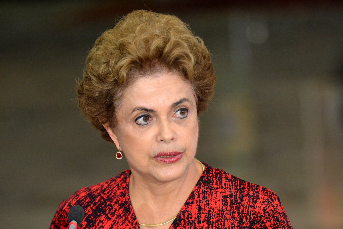 Dilma Rousseff passa por cateterismo em São Paulo