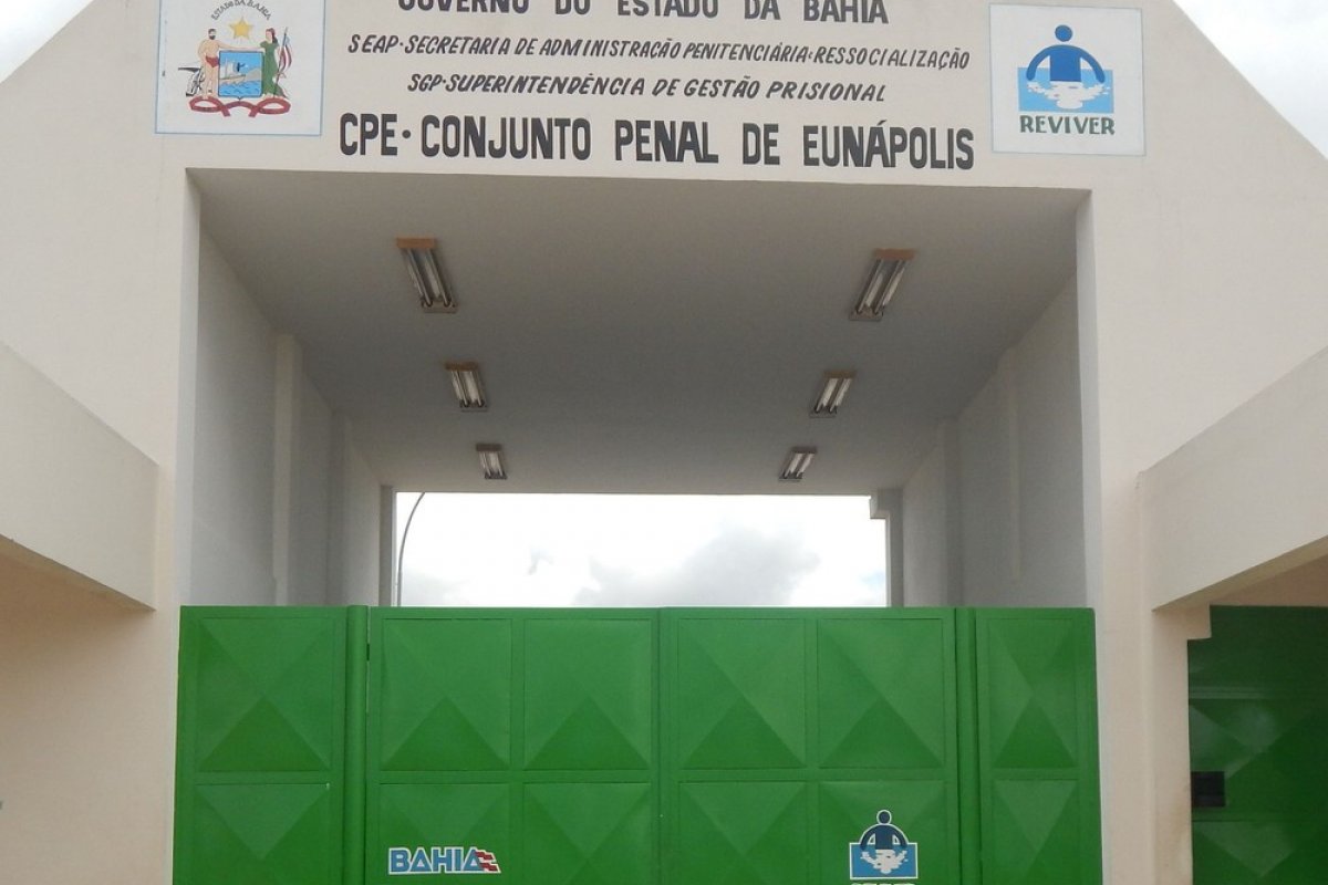 Homem é suspeito de matar mulher esfaqueada no pescoço no sul da Bahia
