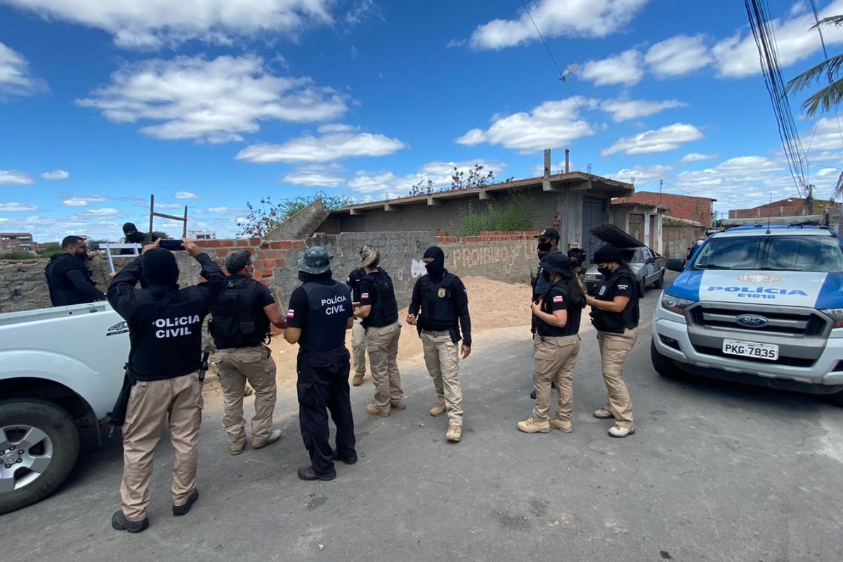Polícia Civil deflagra Operação Unum Corpus e cumpre mais de 100 mandados em municípios baianos 