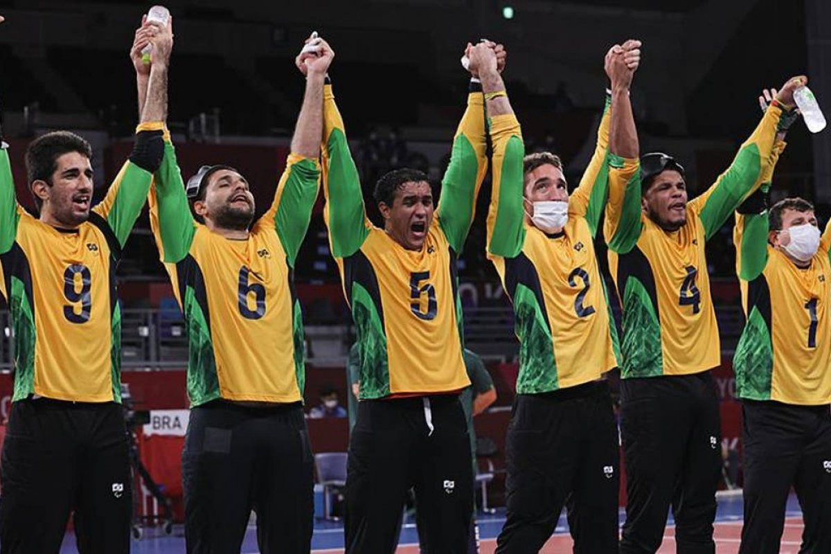 Brasil faz 7 a 2 na China e fatura ouro inédito no goalball masculino
