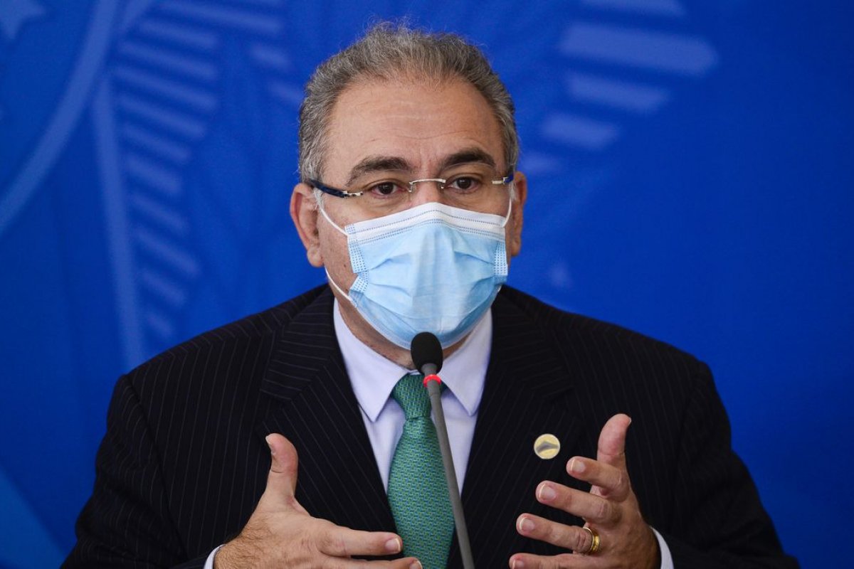 Marcelo Queiroga garante que população adulta estará 100% vacinada em outubro