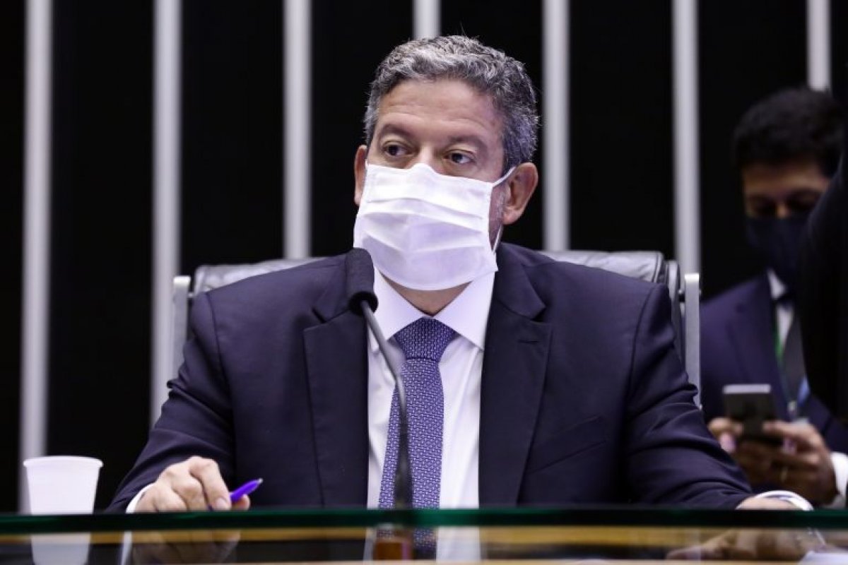 Arthur Lira diz que é contra tentativa de barrar urgência de Código Eleitoral na Câmara