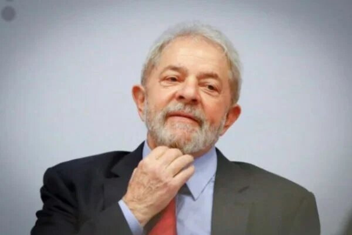 Justiça nega pedido da defesa de Lula e mantém ação sobre instituto no DF