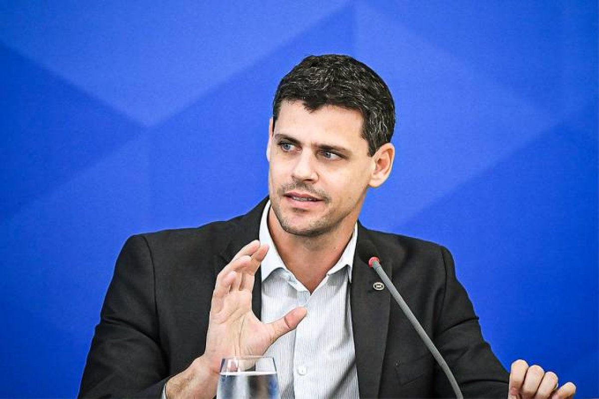 Brasil sofrerá redução de R$ 20 bilhões na arrecadação em 2022 com a Reforma do IR