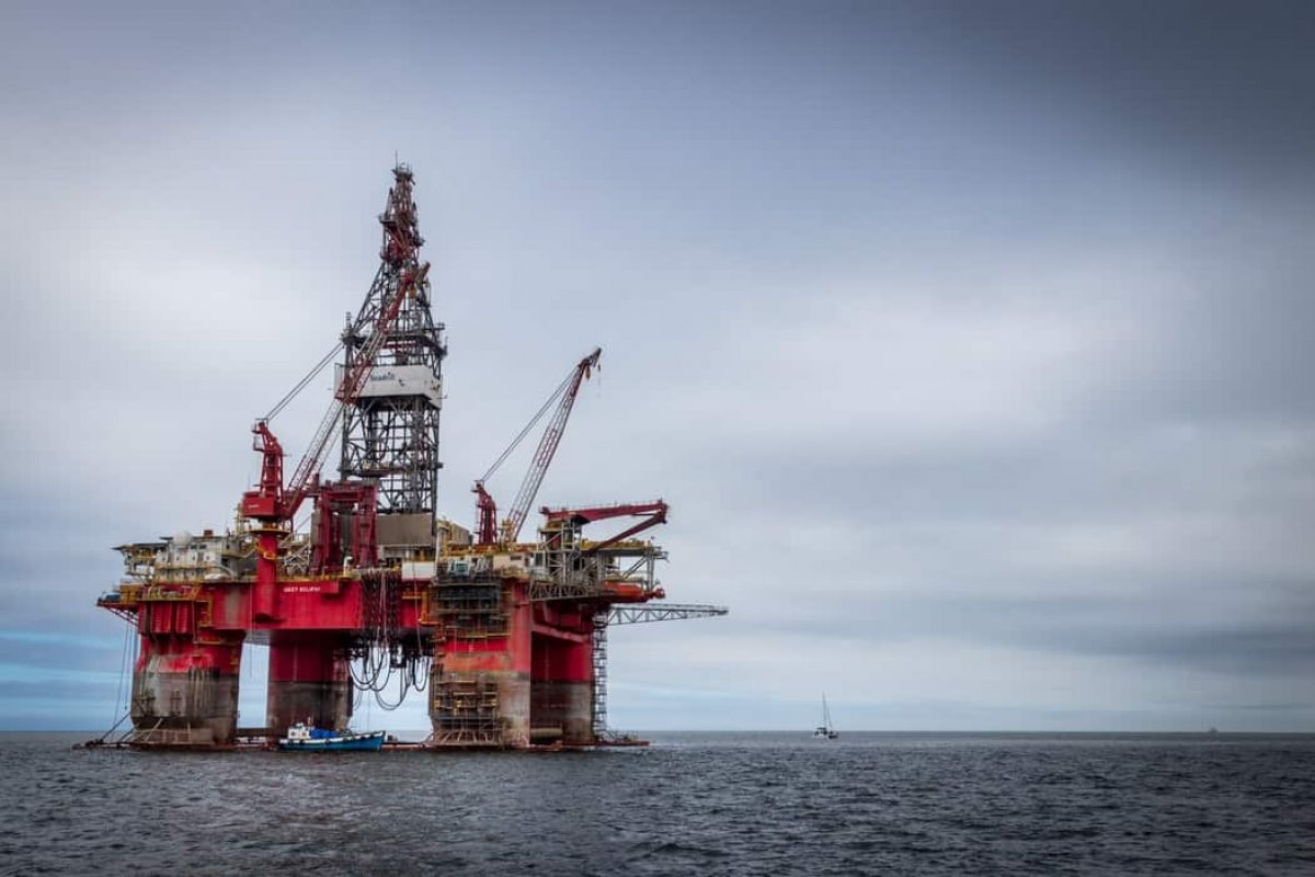 Produção de petróleo dos EUA recua após o furacão Ida