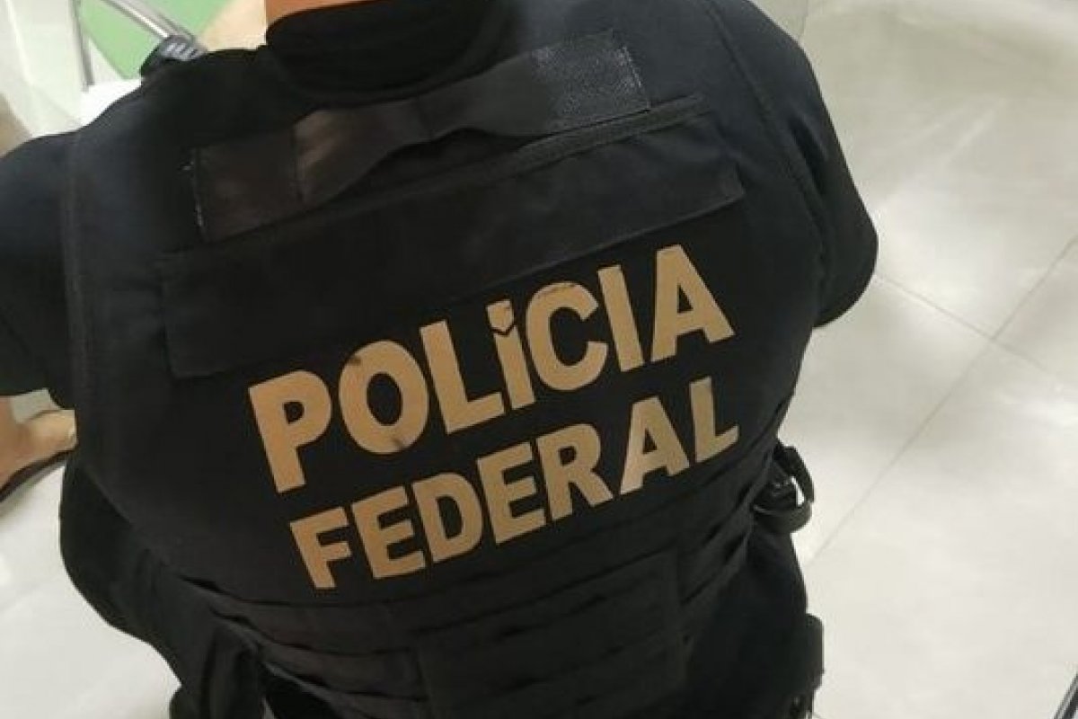 Alexandre de Moraes manda prender professor que participava de live 