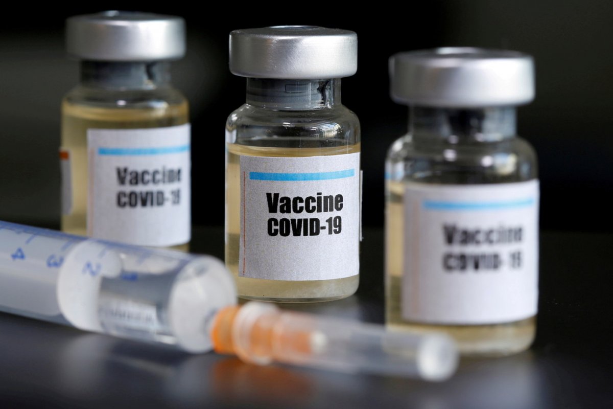 Covid-19: Entrega de 2,6 milhões de vacinas são suspensas devido aos 'riscos de manifestações' no feriado