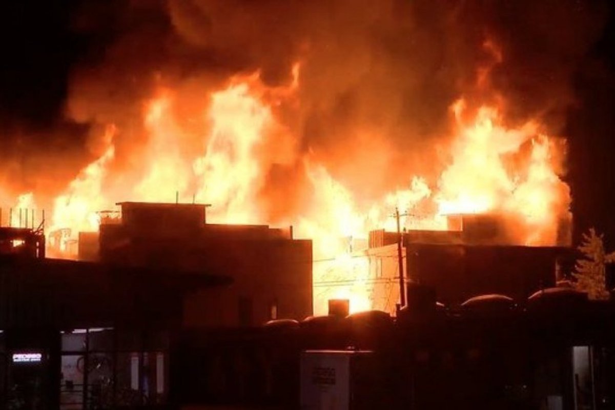Incêndio em penitenciária deixa 41 mortos na Indonésia 