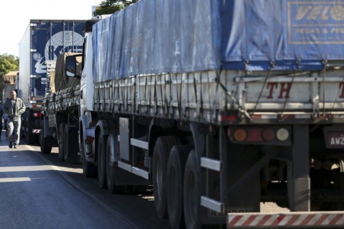 Vídeo: greve dos caminhoneiros se estende após sete de setembro, segundo comunicado 