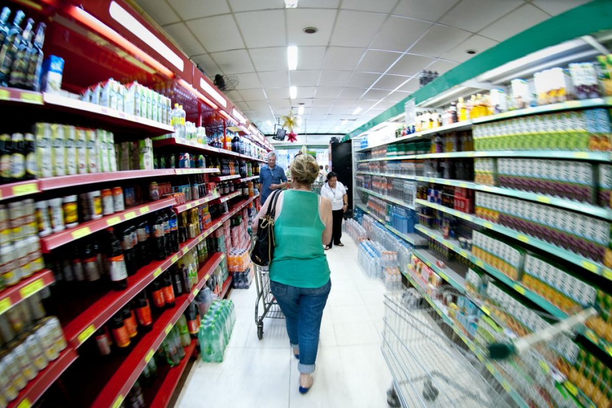 Preço da cesta básica sobe em 13 capitais; Salvador está entre as cidades com menor custo  