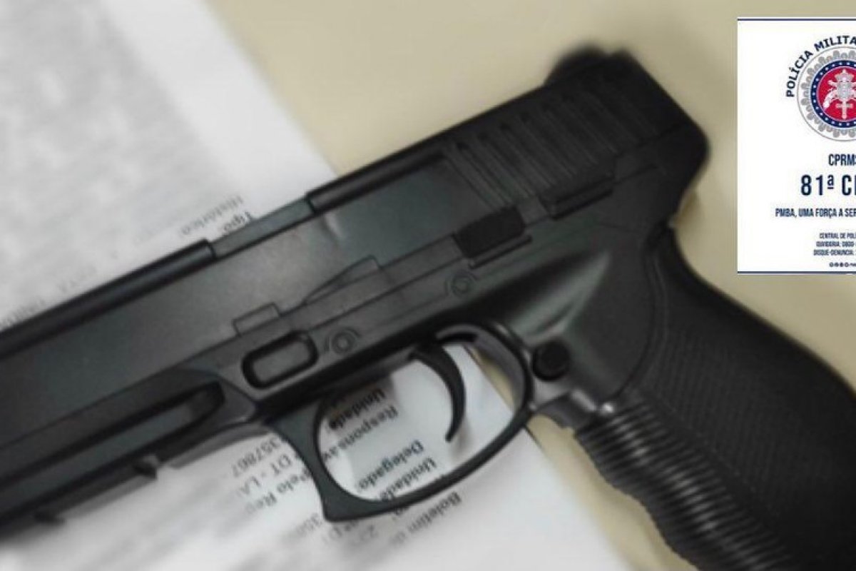 Homem se passa por PM e ameaça vizinha com simulacro de arma de fogo em Lauro de Freitas