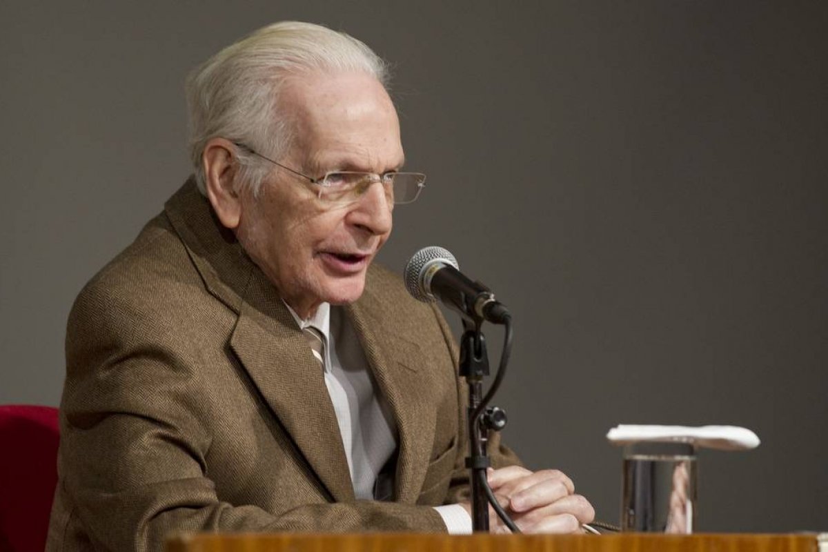 Morre o imortal Tarcísio Padilha, aos 93 anos, de covid-19