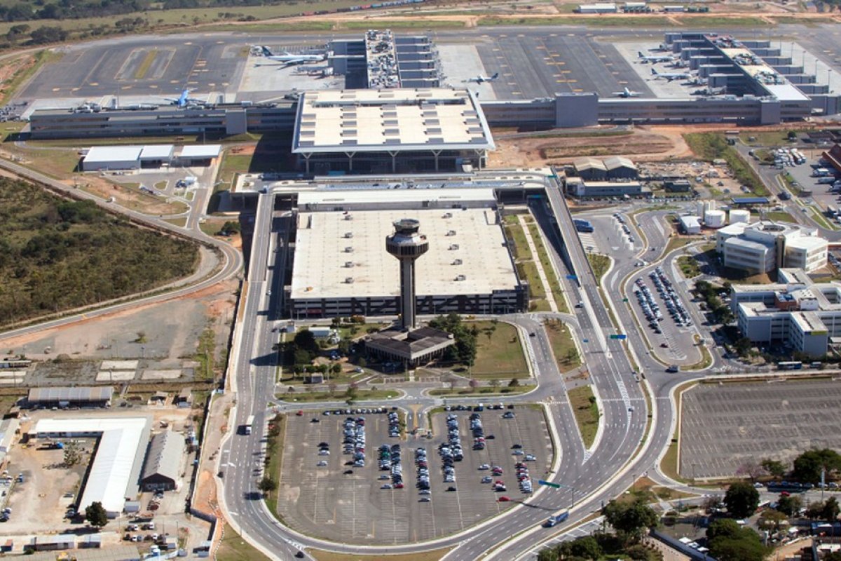  Aeroporto de Viracopos pode ter lance mínimo de R$ 3,5 bilhões