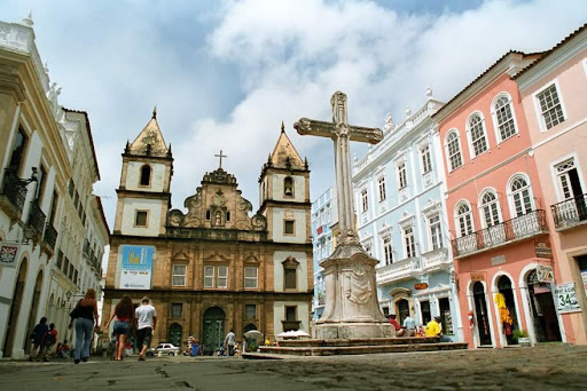Bahia poderá realizar eventos com até mil pessoas com exigência de certificado de vacinação
