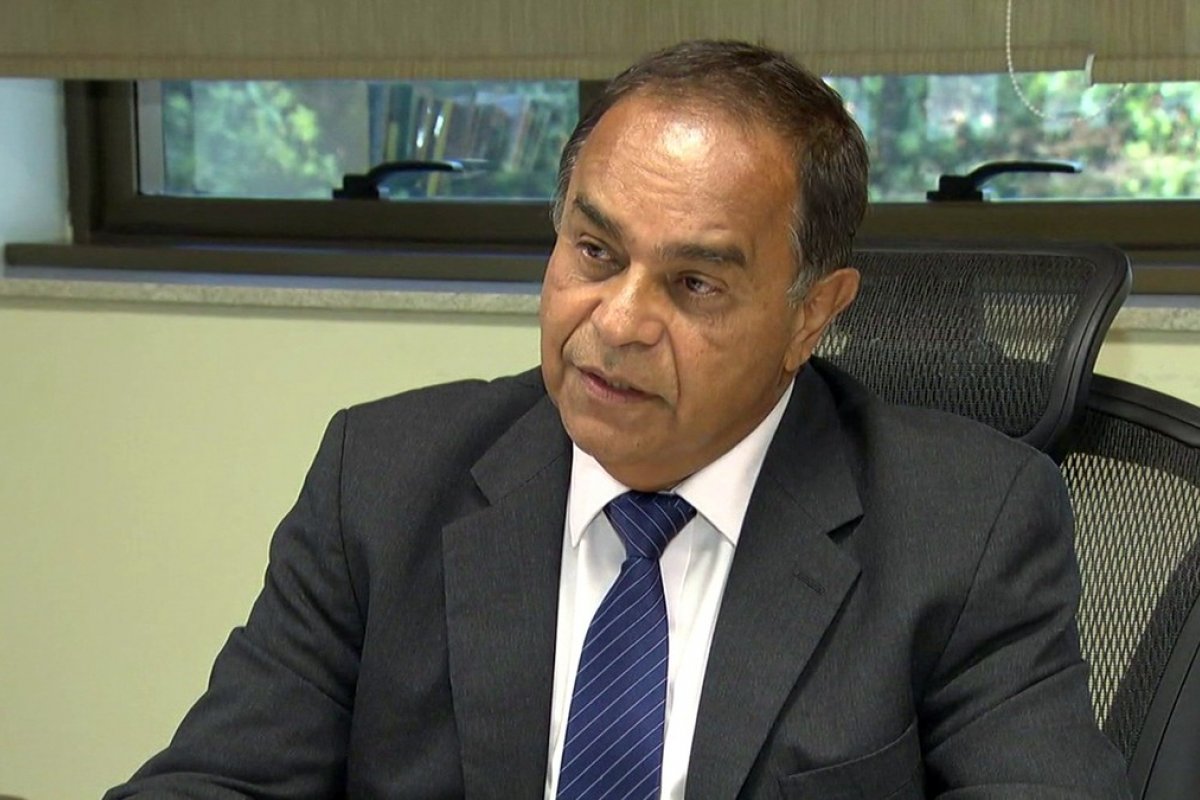 Desembargador Siro Darlan é alvo de operação da PF