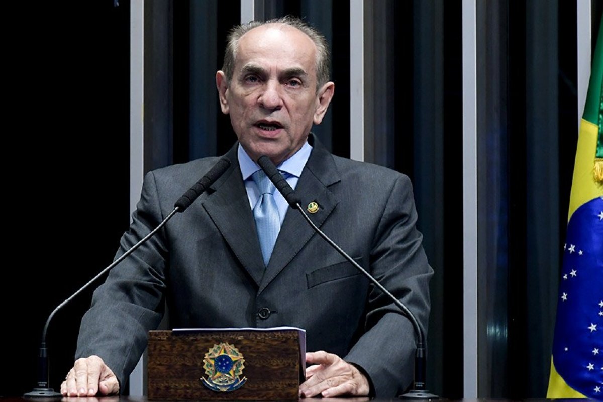 Podcast: O Lado B de Brasília - Marcelo Castro