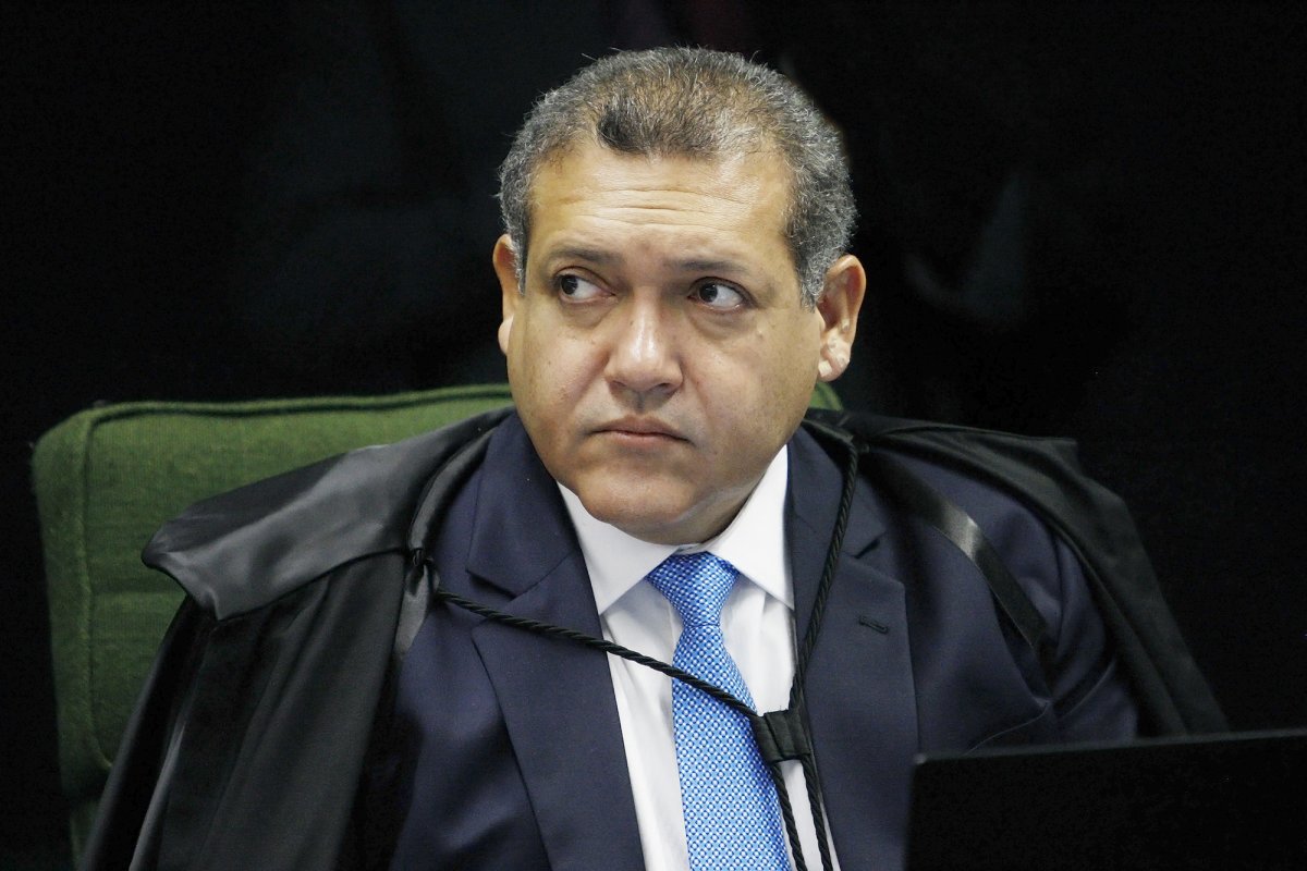 Nunes Marques pede vista em julgamento que decide a suspensão dos decretos de armas 