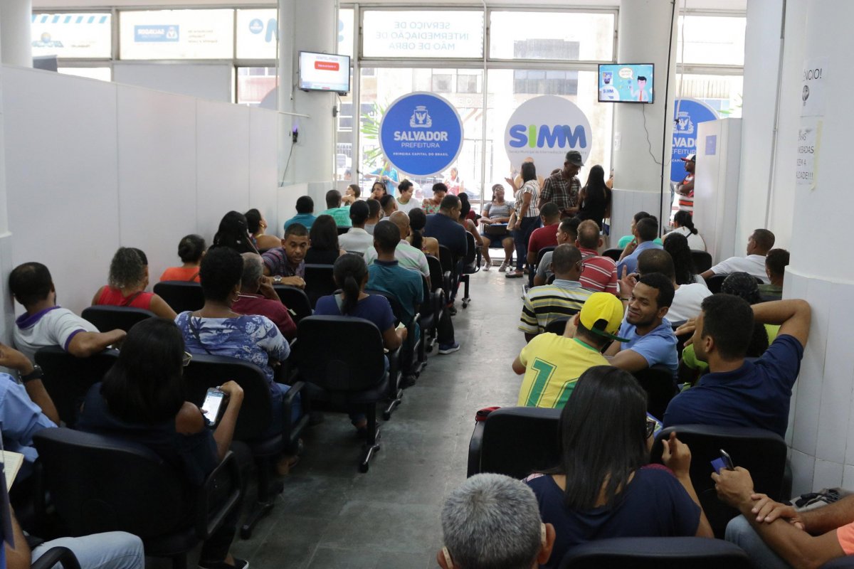 Confira as oportunidades de emprego ofertadas em Salvador, nesta quarta (25)
