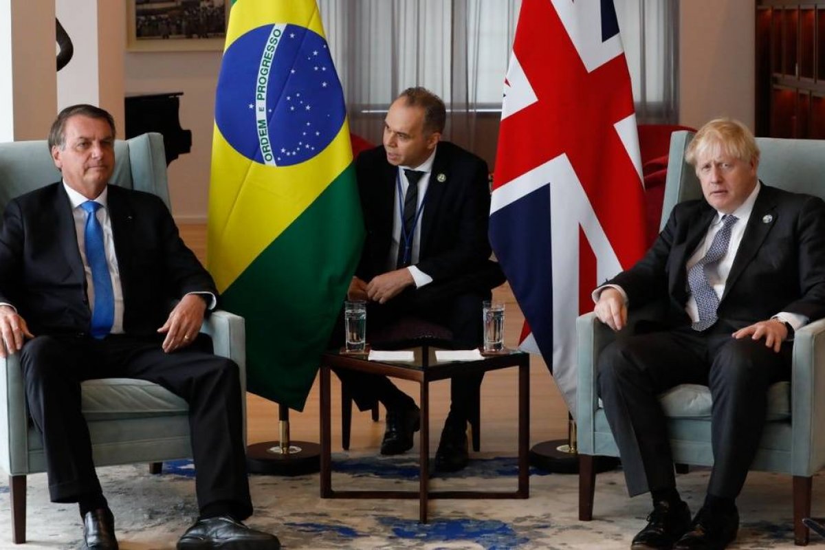 Bolsonaro se encontra com Boris Johnson em Nova York 