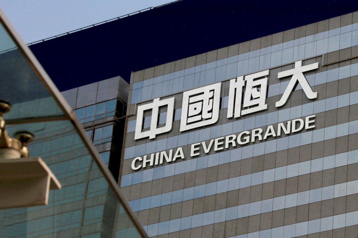 'Evergrande vai sair de seu momento mais obscuro', diz presidente da incorporadora Chinesa após temores nas bolsas asiáticas e globais
