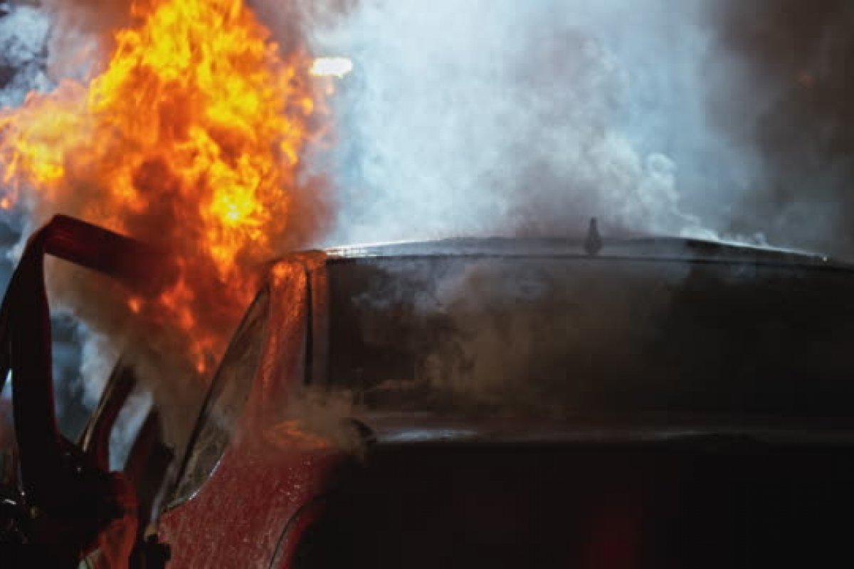 Sete pessoas morrem em atentado com carro-bomba na capital da Somália 