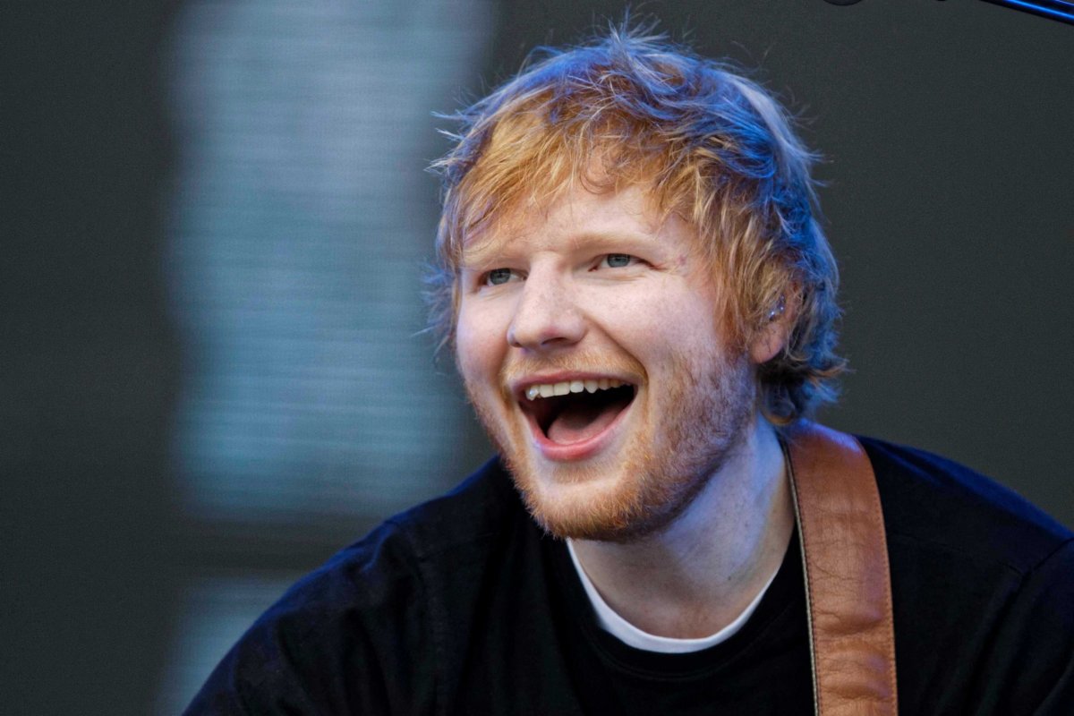 Ed Sheeran ganha ketchup da Heinz com o seu nome