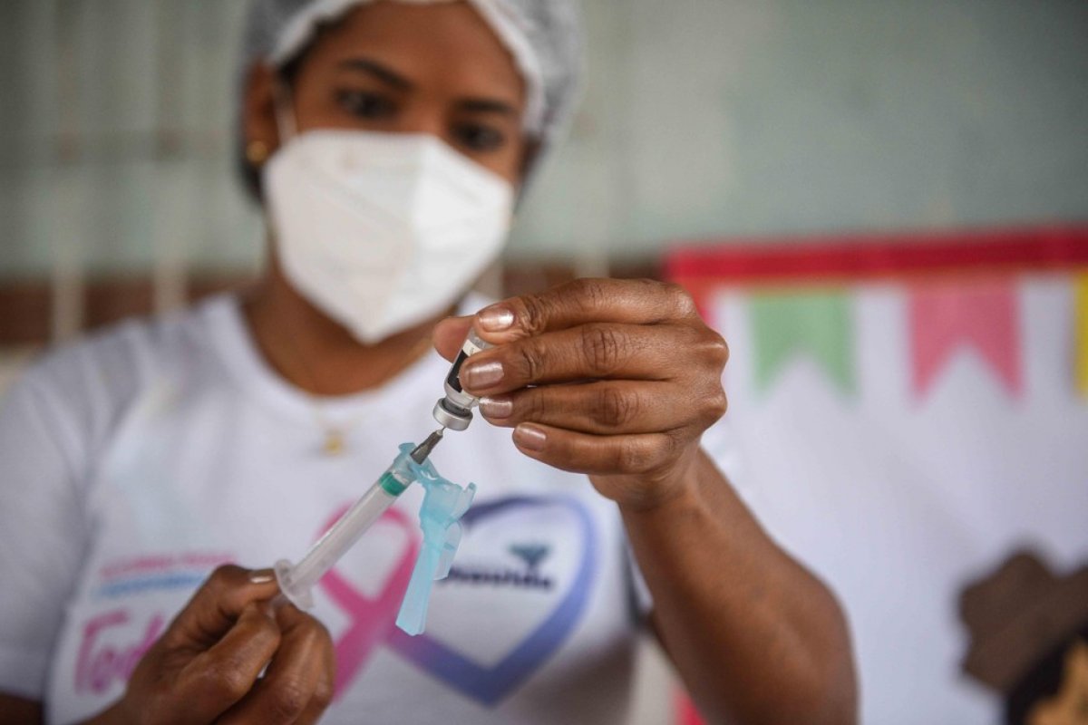 Covid-19: mais 28,1 mil pessoas foram vacinadas com primeira dose na Bahia 