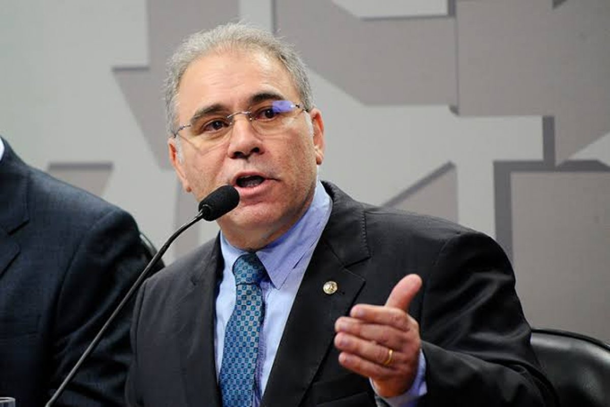  "Queiroga está a um passo de ser indiciado pela CPI", diz Randolfe 