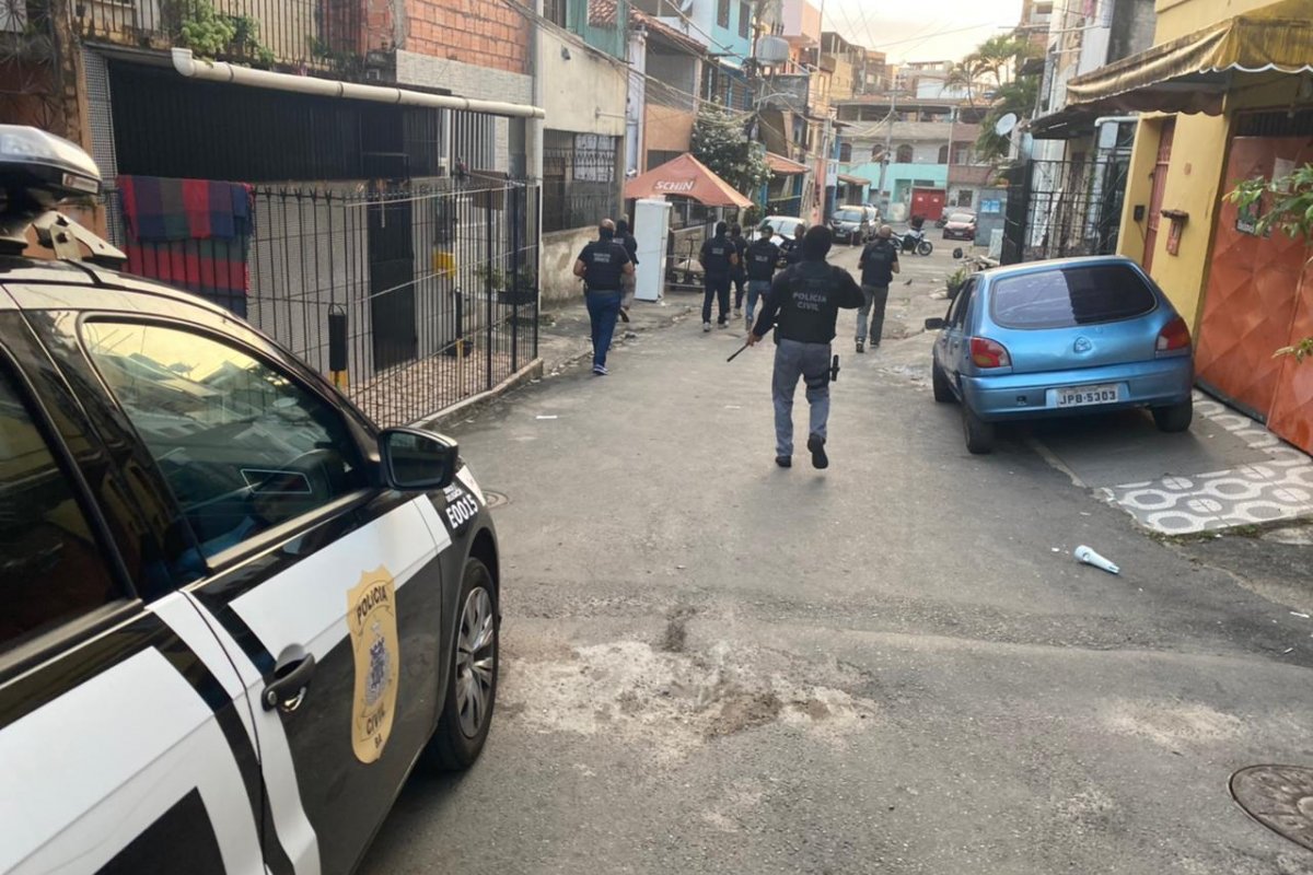 Draco realiza operação de combate a organizações criminosas, em Salvador