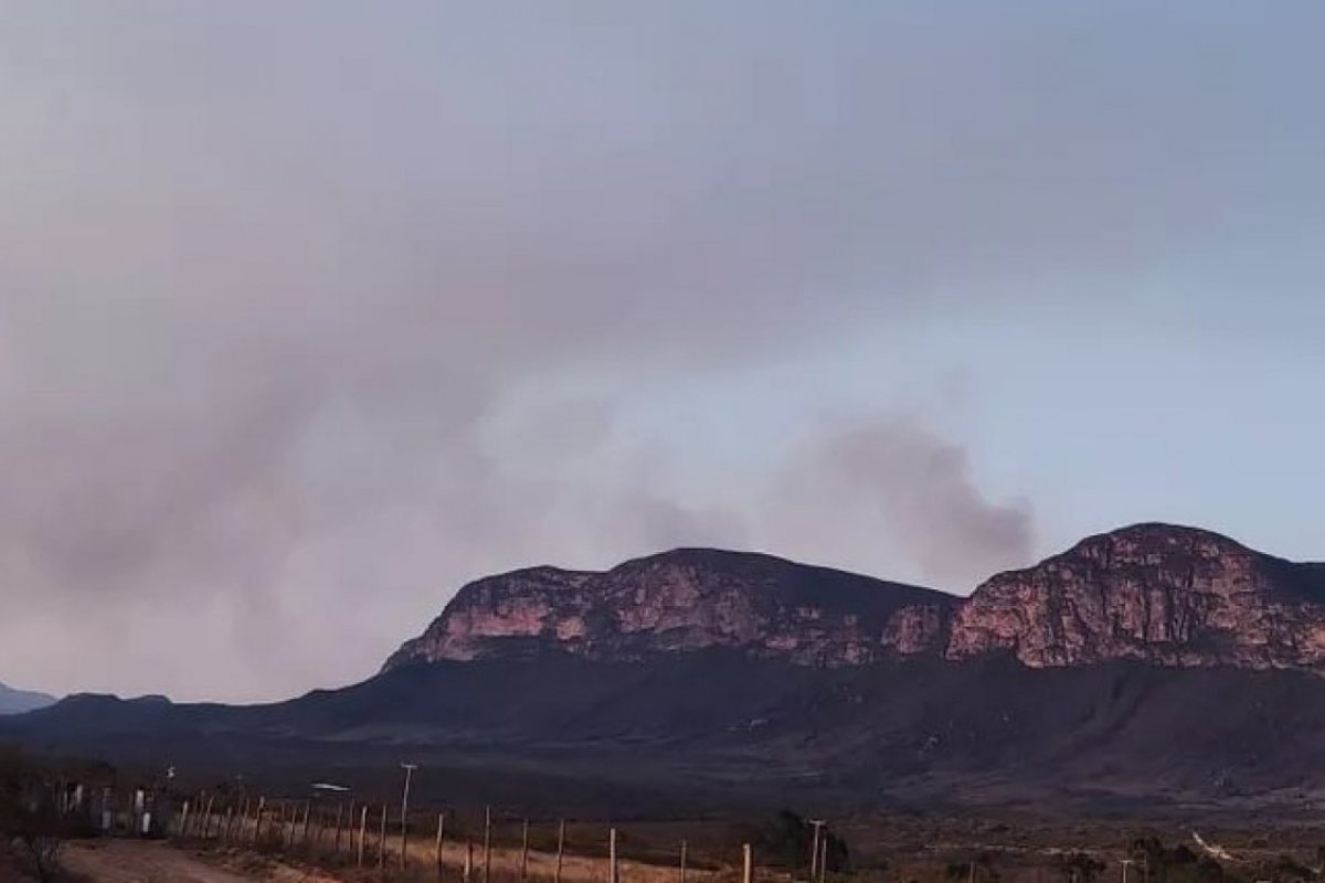 ICMBio: Incêndio consome cerca de 800 hectares do Parque Nacional da Chapada Diamantina