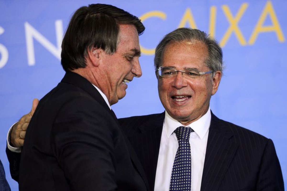 Paulo Guedes diz que espera decisão do STF para implementar Auxílio Brasil