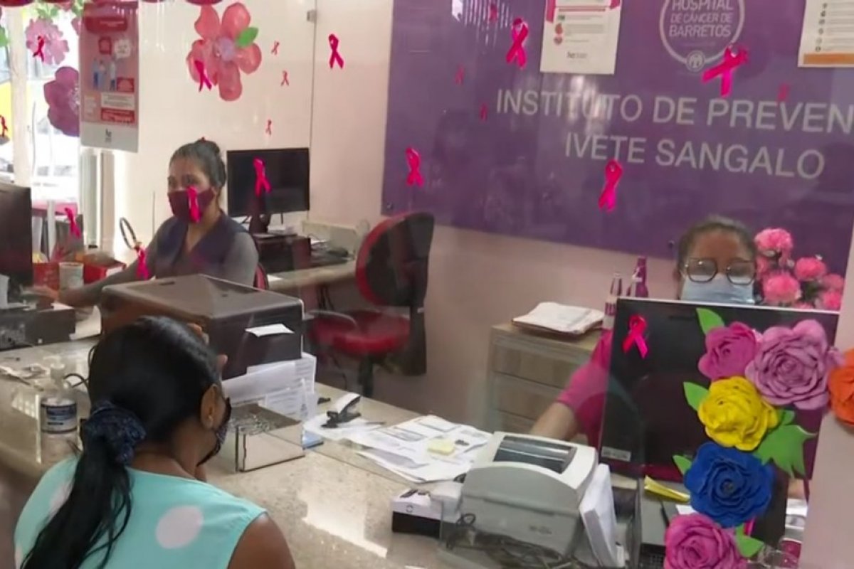 Hospital de Juazeiro que atende pelo SUS tem mamógrafos quebrados e suspende exames 