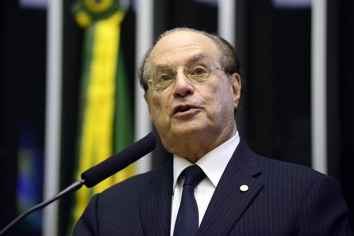 Paulo Maluf é internado com quadro de pneumonia no Hospital Albert Einstein