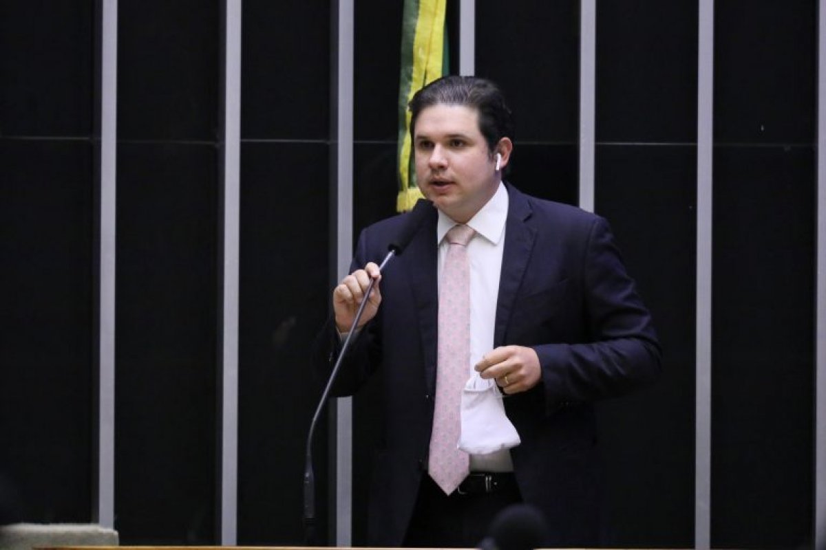 Relator da PEC dos Precatórios apresenta parecer à proposta que parcela as dívidas da União reconhecidas pela Justiça