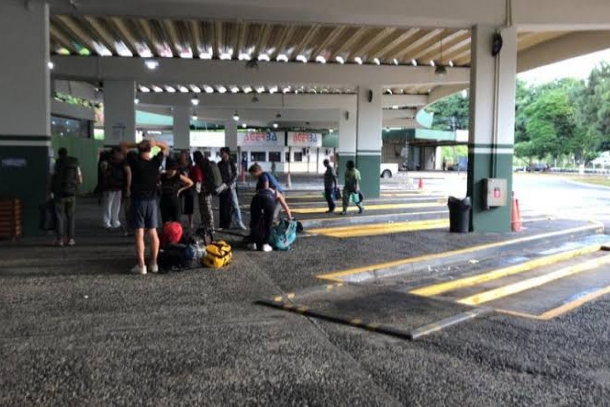 Cerca de 20 mil pessoas devem passar pela rodoviária de Salvador 
