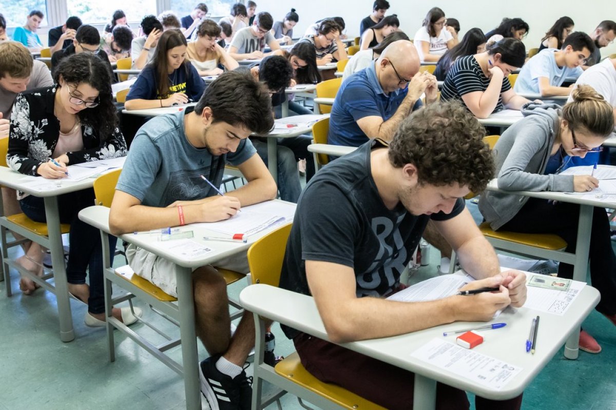 Fuvest registra menor número de inscritos para vestibular de 2022 