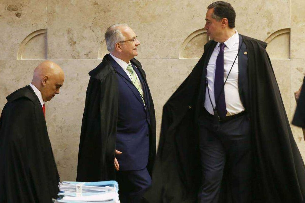 Cinco de 10 ministros do STF já enquadraram 'rachadinha' como crime em julgamentos