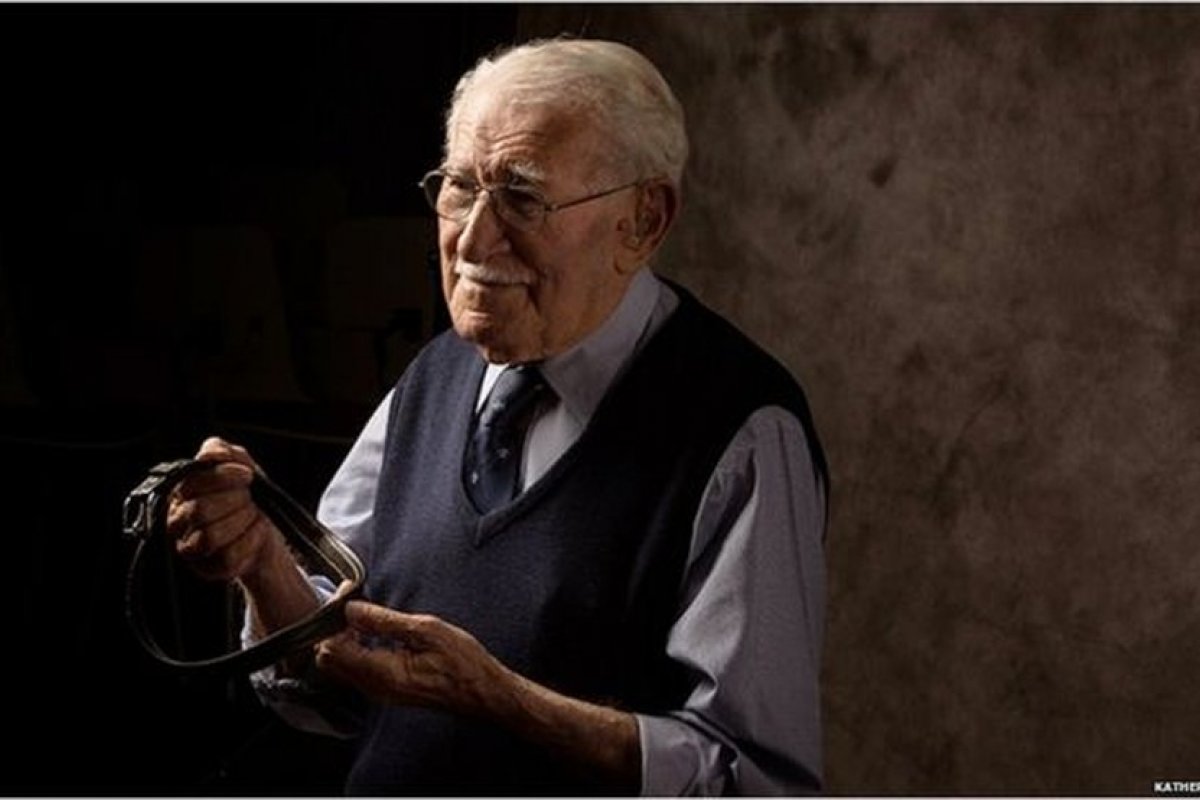 Sobrevivente do Holocausto, escritor Eddie Jaku, morre aos 101 anos