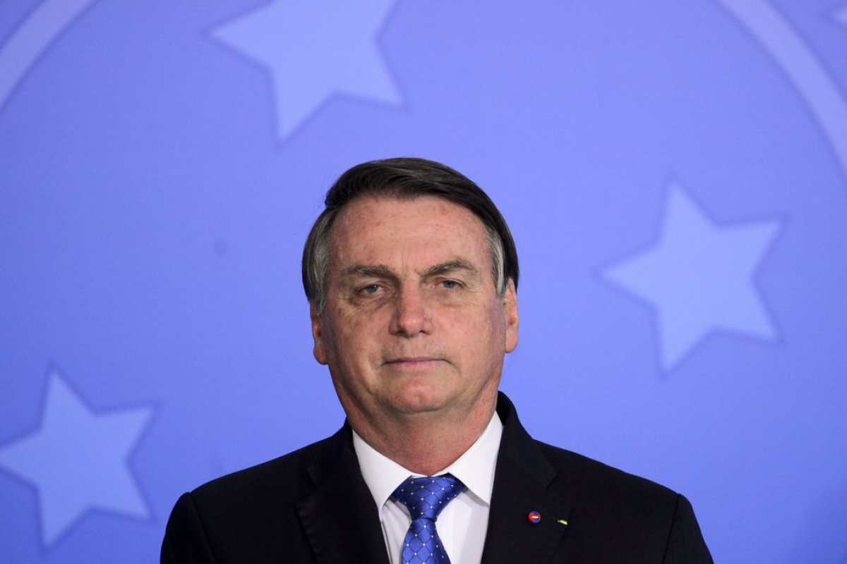 Bolsonaro diz que não chegou 'nem perto da Vila Belmiro'