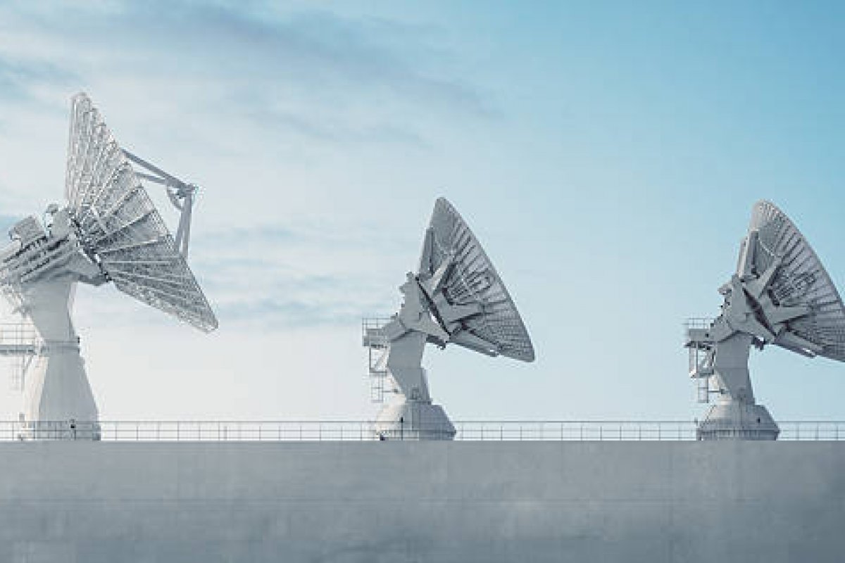 Ondas de rádio incomuns vindas do centro da Via Láctea assustam cientistas