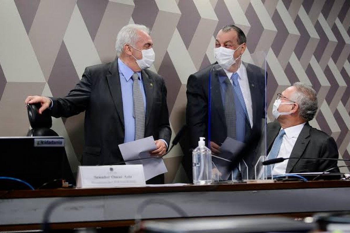 CPI cancela convocação de médico e ouvirá representante do CNS 