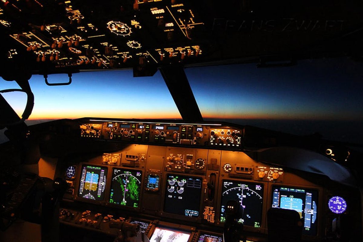 Pilotos de avião cometem erros no retorno ao trabalho, diz banco de dados dos EUA