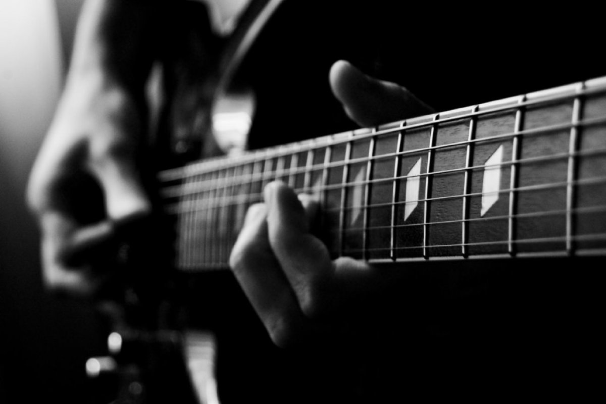 Pandemia fez número de empregos na indústria da música registrar queda de 35%, diz estudo 